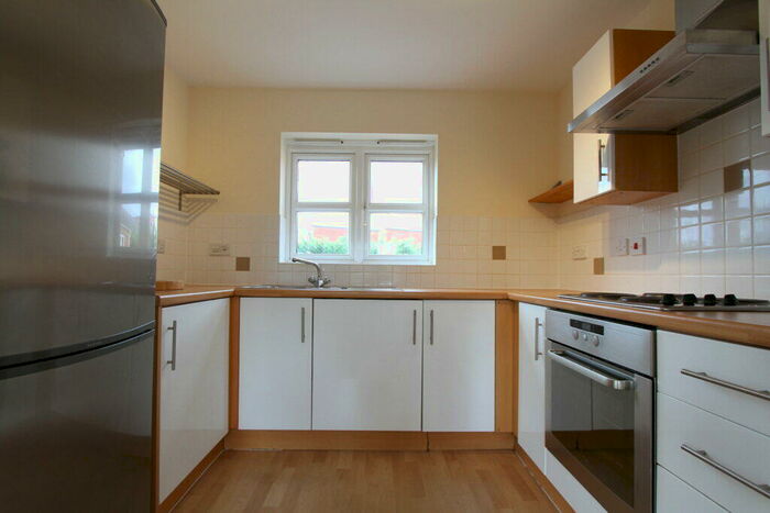 2 Bedroom Apartment To Rent In Alma Road, Banbury, Oxon, OX16