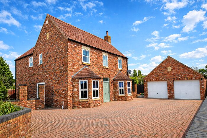 4 Bedroom Detached House For Sale In Abbey Park, Torksey, LN1