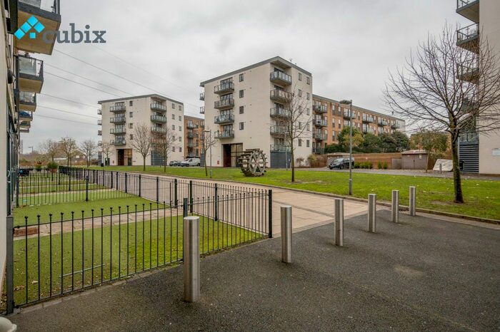 2 Bedroom Flat To Rent In Durnsford Road, Wimbledon, SW19