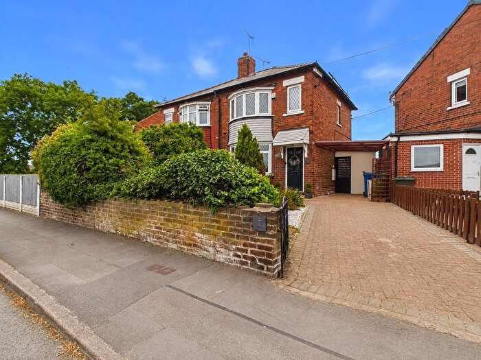 3 Bedroom Semi-Detached House For Sale In Sledmere Road, Scawsby, DN5