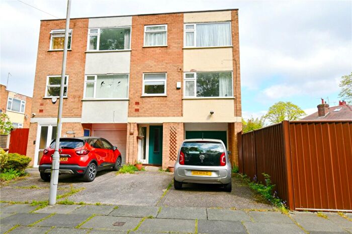 3 Bedroom Semi-Detached House For Sale In Galtres Park, Higher Bebington, Wirral, CH63