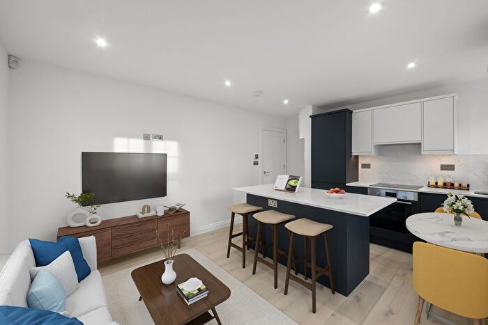 1 Bedroom Flat To Rent In Fowlers Walk, London, W5