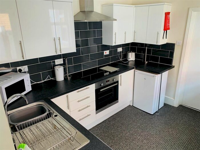 6 Bedroom Property To Rent In , Hanover Street Newcastle-Under-Lyme, Newcastle-Under-Lyme, ST5