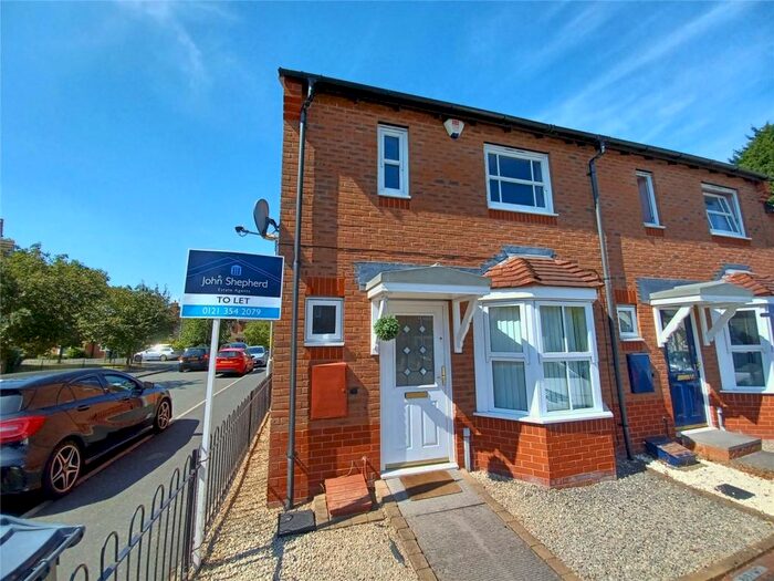 2 Bedroom House To Rent In Wheatmoor Road, Sutton Coldfield, B75