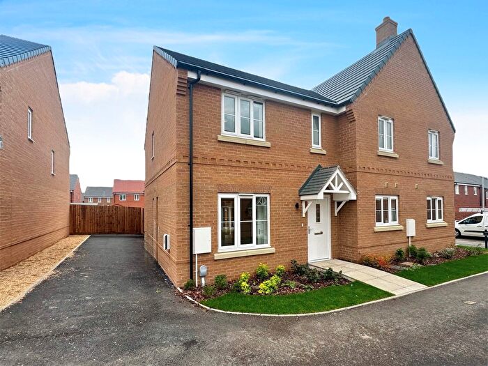 3 Bedroom Semi Detached House To Rent In Rose Way, Lakenheath, IP27