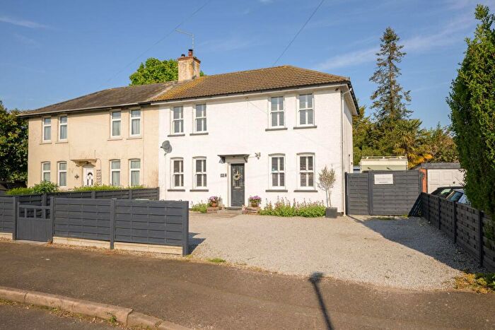 3 Bedroom Semi-Detached House For Sale In Marne Avenue, Peterborough, PE4