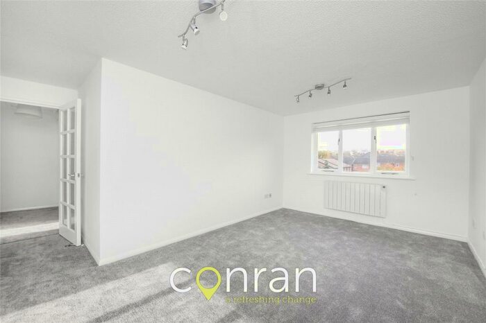 1 Bedroom Apartment To Rent In Frank Burton Close, Charlton, SE7