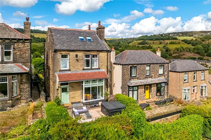 4 Bedroom Detached House For Sale In Crimble Bank, Slaithwaite, Huddersfield, HD7