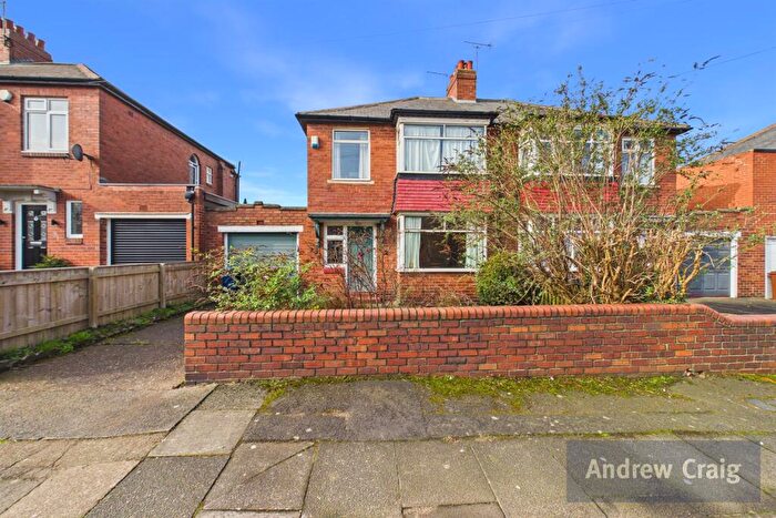 3 Bedroom Semi Detached House For Sale In Hiddleston Avenue, Benton, NE7