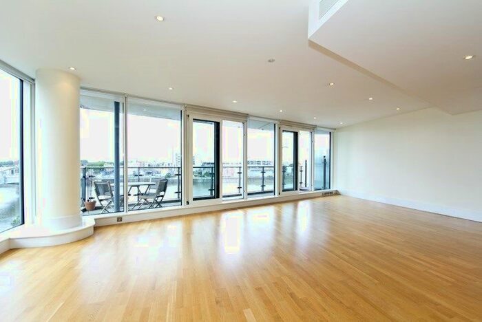 3 Bedroom Flat To Rent In Juniper Drive, London, SW18