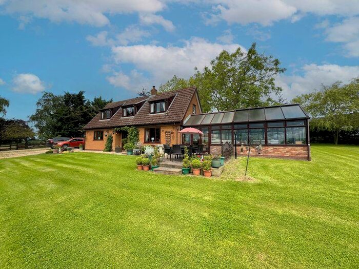 3 Bedroom Detached House For Sale In Honey Pot Lane, Colsterworth, NG33