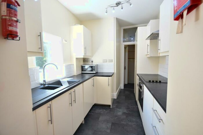 4 Bedroom Maisonette To Rent In Deuchar Street, Jesmond, NE2
