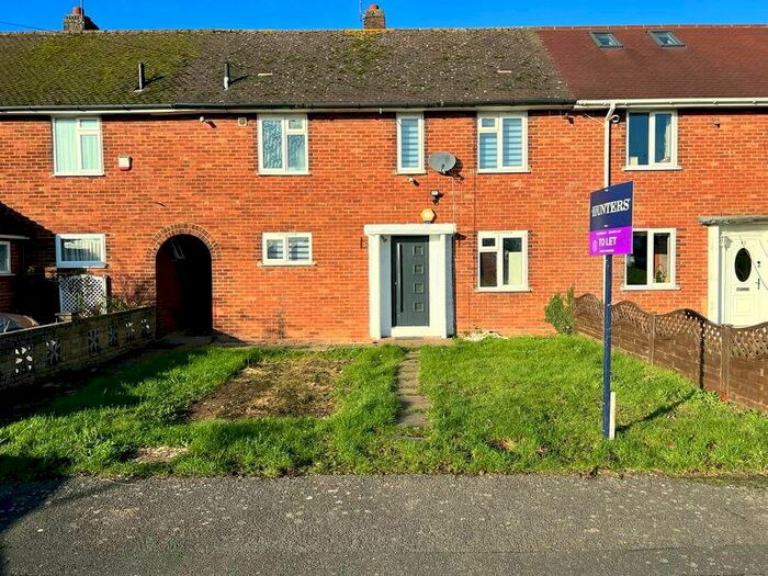 4 Bedroom End Of Terrace House To Rent In Whitebutts Road, Ruislip HA4