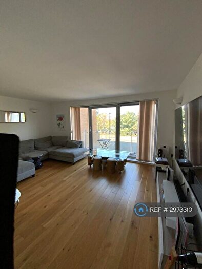 2 Bedroom Flat To Rent In Tideham House, London, SE28