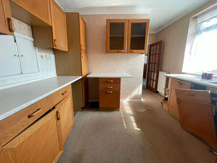 3 Bedroom Bungalow For Sale In Lowe Drive, Sutton Coldfield, West Midlands, B73
