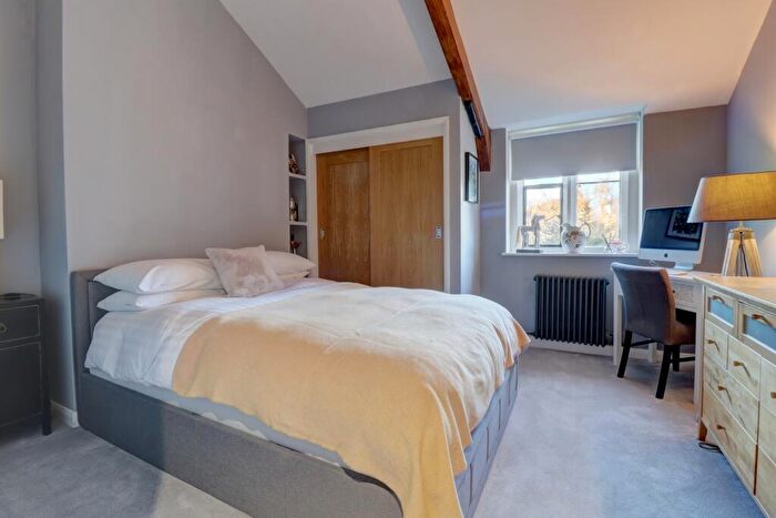 2 Bedroom Apartment For Sale In Wycombe Road, Prestwood, Great Missenden, HP16