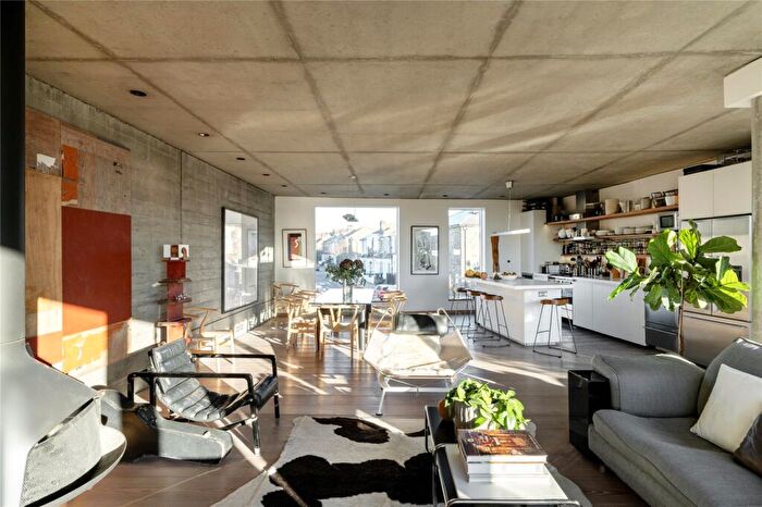 4 Bedroom Terraced House To Rent In Waldo Road, London, NW10