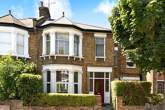 1 Bedroom Maisonette To Rent In Lansdowne Grove, Neasden, NW10