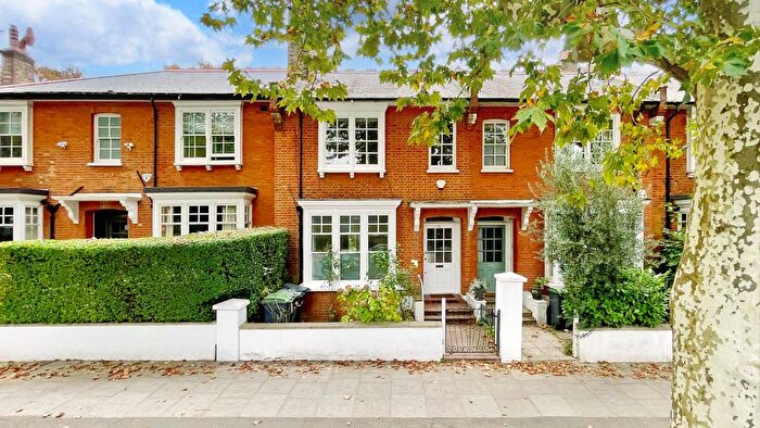4 Bedroom Property To Rent In North Road, Highgate, N6