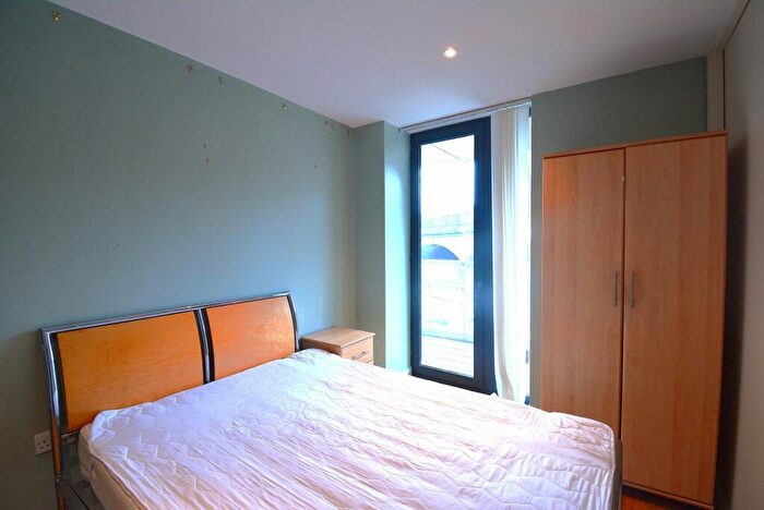 2 Bedroom Apartment To Rent In Kelso Place, Manchester, M15