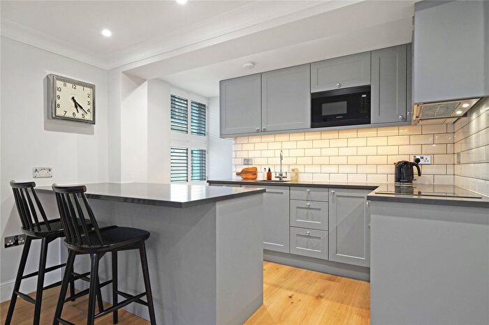 1 Bedroom Flat To Rent In Charlotte Place, Fitzrovia, London, W1T