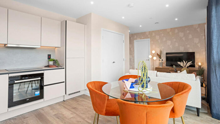 1 Bedroom Flat For Sale In Pegler Square Kidbrooke Village Greenwich, London, SE3