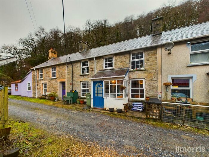 3 Bedroom Terraced House For Sale In Cwmpengraig, Velindre, Llandysul, SA44