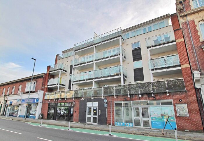 2 Bedroom Flat For Sale In Elm Grove, Southsea, PO5