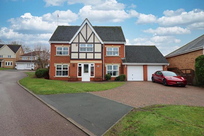 5 Bedroom Detached House To Rent In Buckingham Court, Kettering, NN15