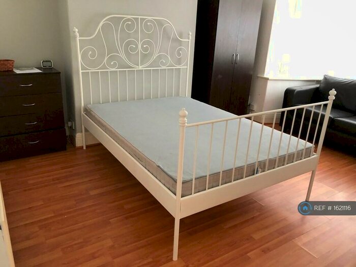 2 Bedroom Flat To Rent In Fenham, Newcastle Upon Tyne, NE5