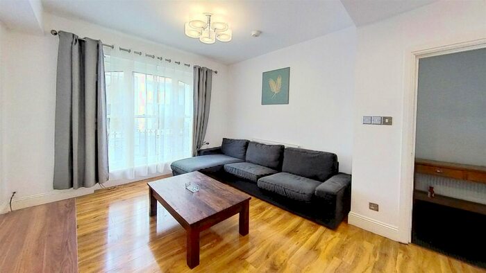 2 Bedroom Maisonette To Rent In Chiltern Street, London, W1U