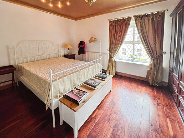 2 Bedroom Cottage For Sale In High Street, Chapeltown, BL7