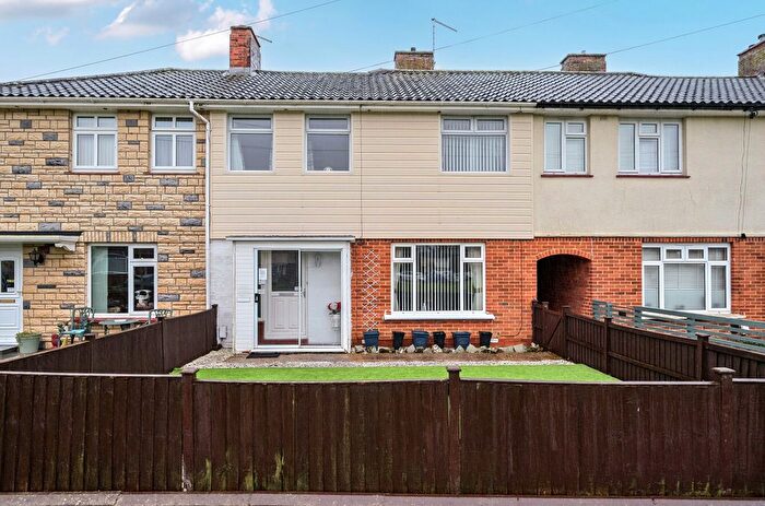 3 Bedroom Terraced House For Sale In Pettycot Crescent, Gosport, Hampshire, PO13