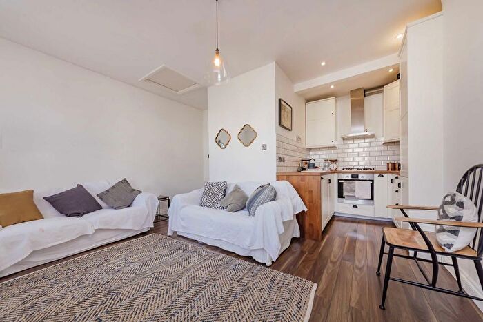 1 Bedroom Flat To Rent In Northchurch Road, Islington, N1