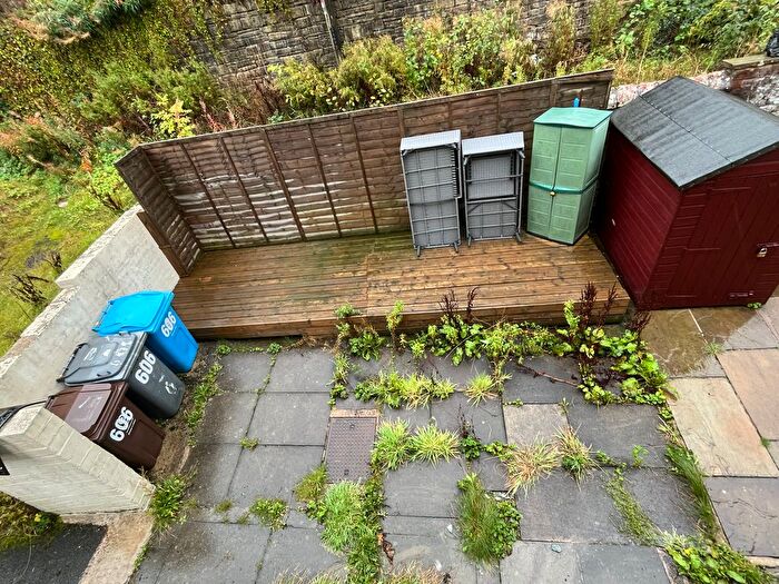2 Bedroom End Terrace House To Rent In Ripponden Road, Oldham, OL4