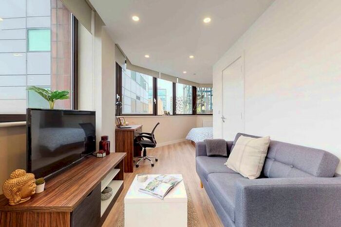 Studio To Rent In Furnival Square, Sheffield, S1