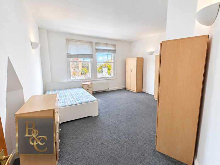 Studio To Rent In Royal College Street, Camden, London, NW1