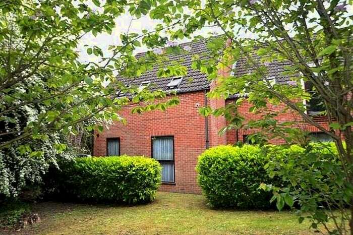 1 Bedroom Apartment To Rent In 1 Bedroom Apartment 1st Floor In Godalming, GU7