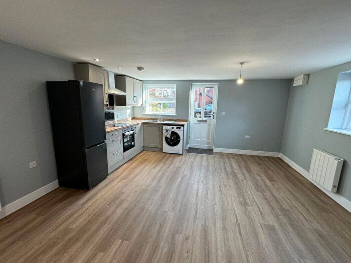 2 Bedroom House To Rent In Forrests Yard, Worksop, S80