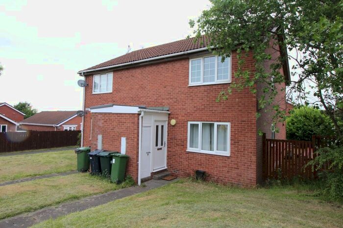 1 Bedroom Flat To Rent In Long Meadow Close, Crawcrook Ryton, Tyne And Wear, NE40