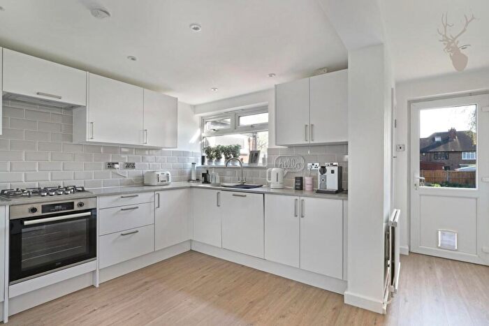 4 Bedroom Semi-Detached House To Rent In Grange Crescent, Chigwell, IG7