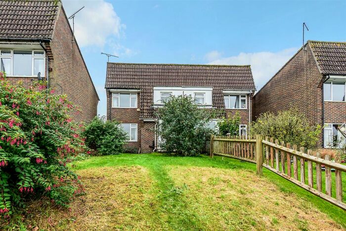 3 Bedroom Semi-Detached House For Sale In Dellfield, Froxfield, Petersfield GU32