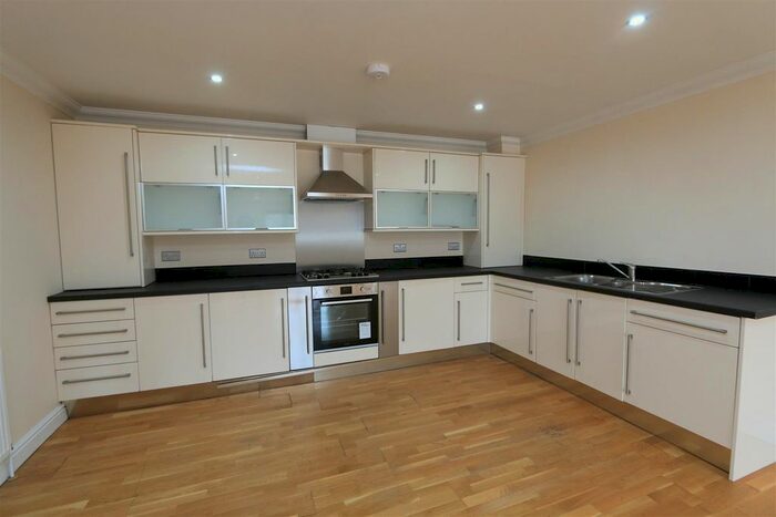 2 Bedroom Flat To Rent In Devonshire Road, Bexleyheath, DA6