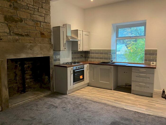 1 Bedroom Terraced House To Rent In Dunford Road, Holmfirth, HD9