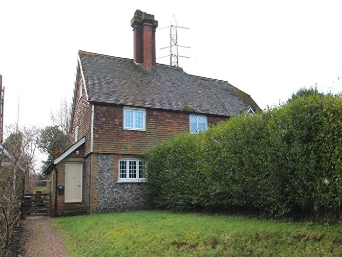 2 Bedroom Cottage To Rent In Blackness Lane, Keston, BR2