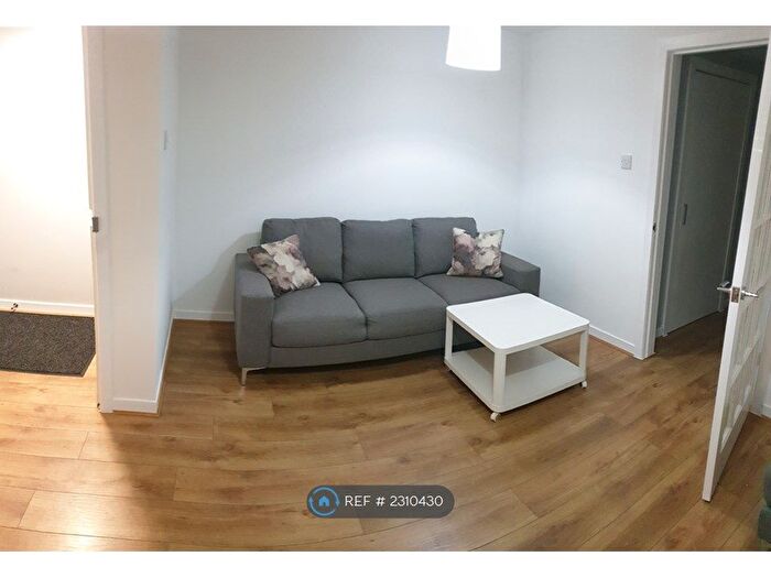 2 Bedroom Flat To Rent In Sandaig Road, Glasgow, G33
