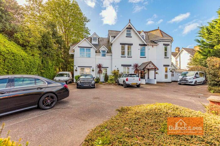 2 Bedroom Flat For Sale In Cavendish Road, Bournemouth, Dorset, BH1