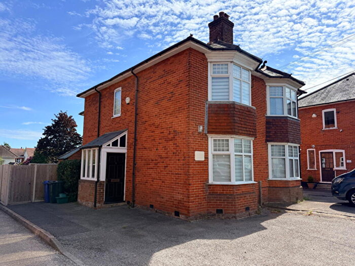 3 Bedroom Semi-Detached House To Rent In Kings Road, Fleet, GU51
