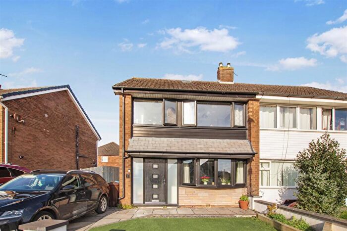 3 Bedroom Semi Detached House For Sale In Poplar Avenue, Warton, Preston, PR4
