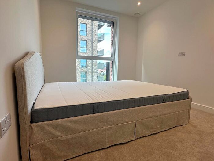 2 Bedroom Flat To Rent In Quay Walk, HA0